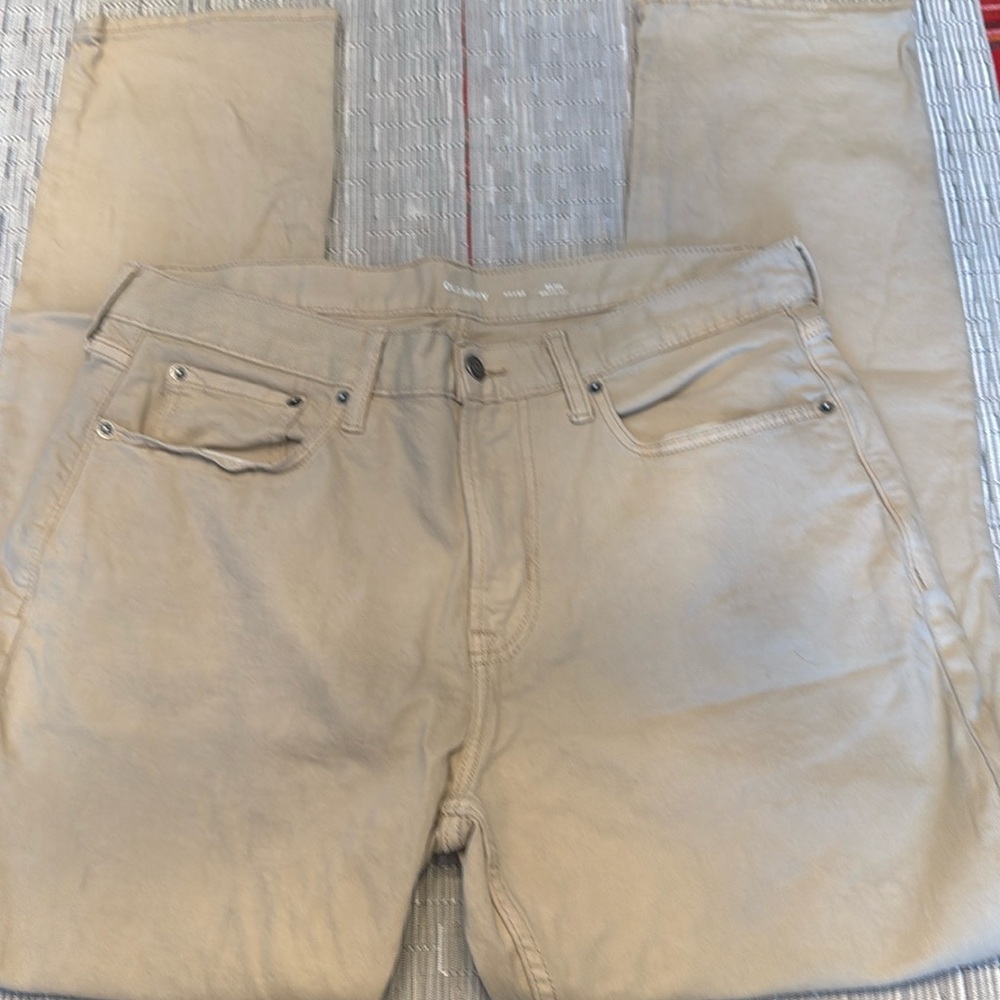 Old Navy Slim Fit Khaki Jean. 36x32